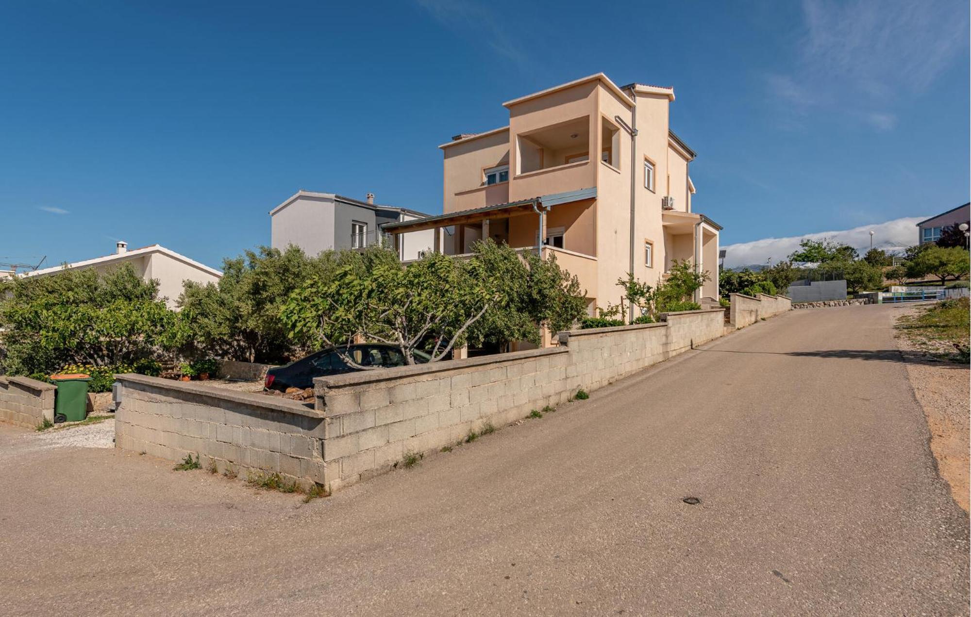Beautiful Apartment In Maslenica With Kitchen Exterior foto