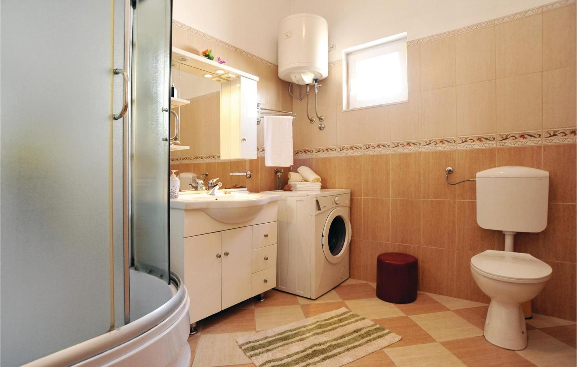 Beautiful Apartment In Maslenica With Kitchen Exterior foto